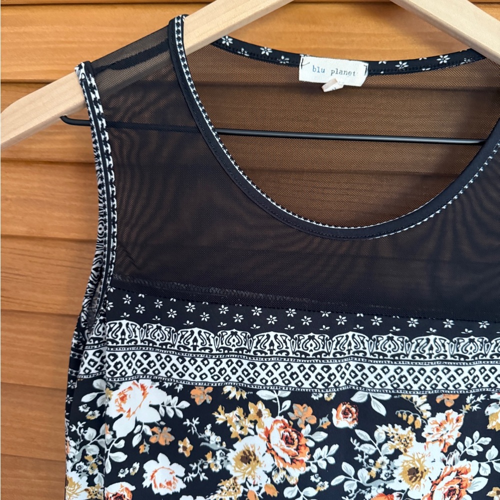Blu Planet Floral Boho Tank Top Mesh Yoke Sleeveless Blouse | Size M - Picture 3 of 6